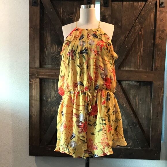 Belle+Sky Petite Havana Dream Yellow Floral Romper - Picture 2 of 10
